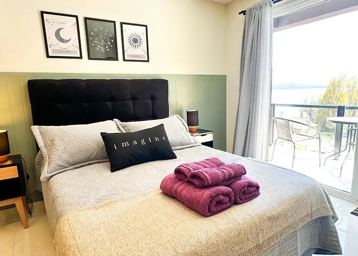 Studio Premium - Vista Lago - Cochera - Zona Centro
